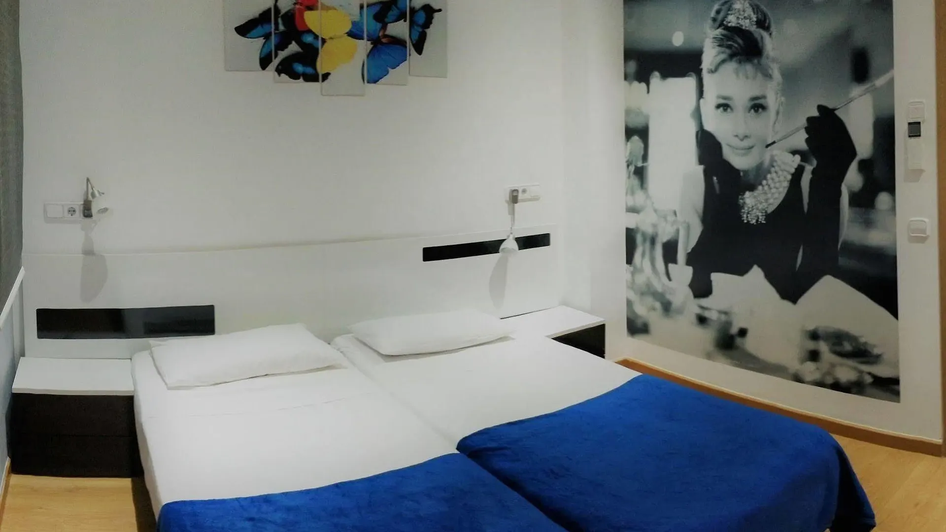 Casp Green House Barcelona Pensjonat