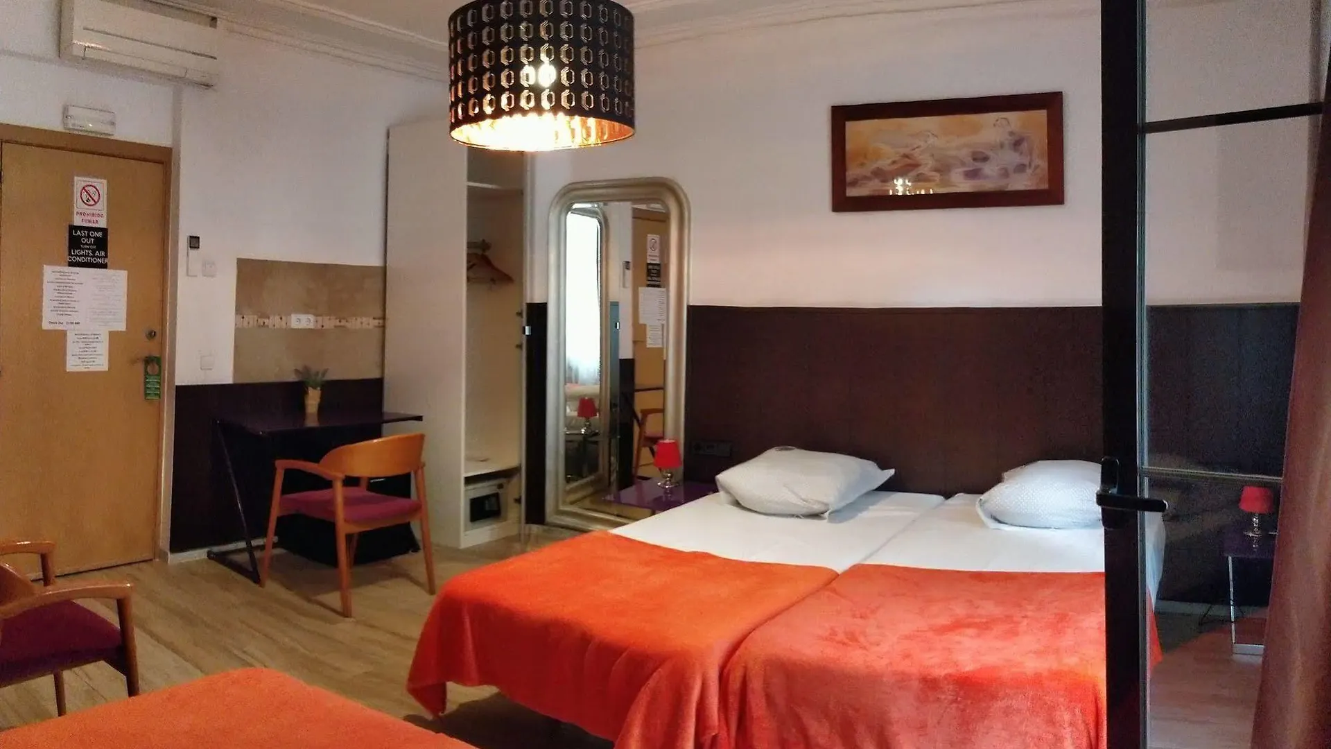 Casp Green House Barcelona Pensjonat