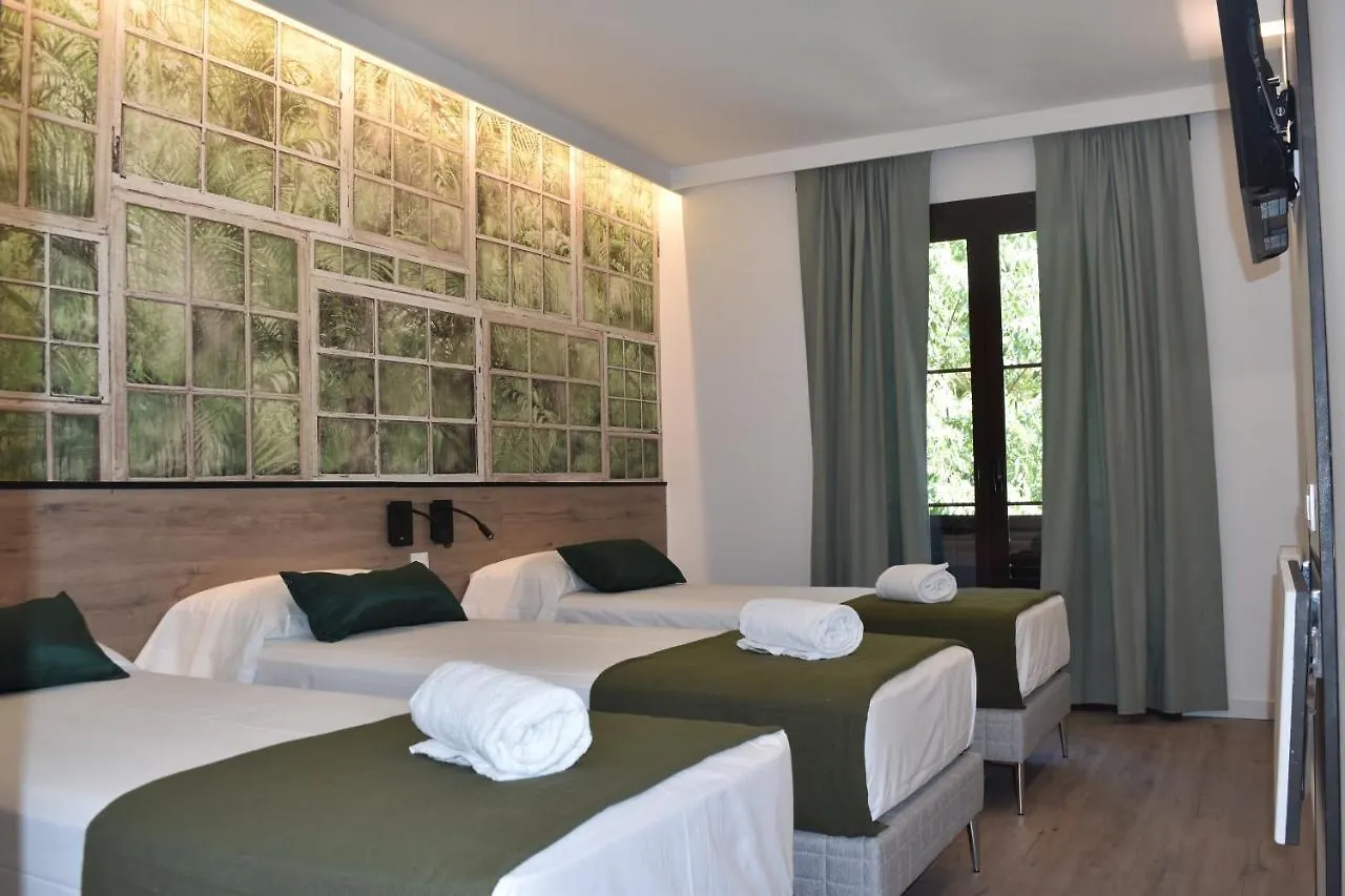 Casp Green House Barcelone 3*,